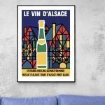 Affiche vintage représentant le vin d'Alsace avec un design moderne et coloré.