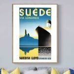 Affiche vintage Suède avec design rétro de Stockholm et bateau. Parfait pour décoration murale vinta.