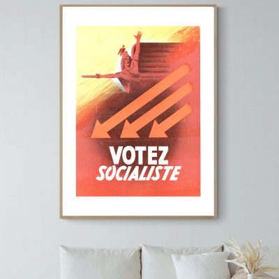 Affiche vintage politique avec femme et flèches rouges.
