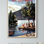 Affiche vintage d'Aix-les-Bains avec vue sur le lac et montagnes. Parfaite décoration pour amateurs.