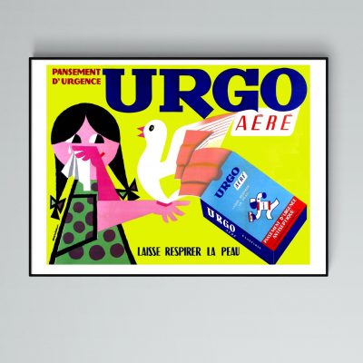 Pannement d'urgence Urgo vintage avec illustration de pansement et personnage féminin.