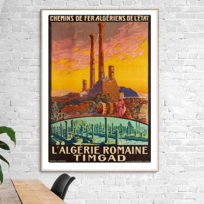 Affiche vintage représentant Timgad, site romain en Algérie, avec ruines antiques et paysages histor.