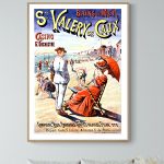 Affiche vintage représentant une scène de plage avec touristes et parasols.