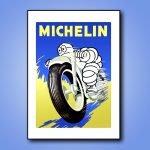 Balade vintage avec le logo Michelin et le Bibendum.