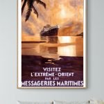 Affiche vintage représentant un navire dans un coucher de soleil tropical.