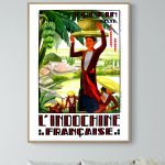 Affiche vintage représentant une scène indochinoise avec une femme portant un panier sur la tête, am.