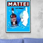 Affiche vintage Mattei avec carte de l'Autriche et bouteille de liqueur.
