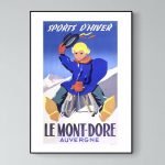 Affiche vintage du Mont-Dore, station de ski en Auvergne, avec un enfant en tenue de sports d'hiver.