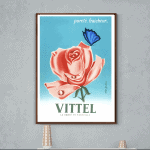 Affiche vintage Vittel avec rose et papillon, évoquant pureté et fraîcheur.