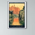 Balade vintage d'une affiche représentant la vieille ville de Luxembourg avec ses bâtiments historiq.