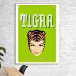 Affiche vintage Tigra avec design de femme et motif tigre, style rétro et couleurs vives. Parfait po.
