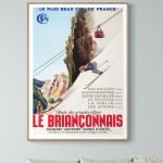 Affiche vintage de la station de ski Le Briançonnais avec un skieur et une télécabine.