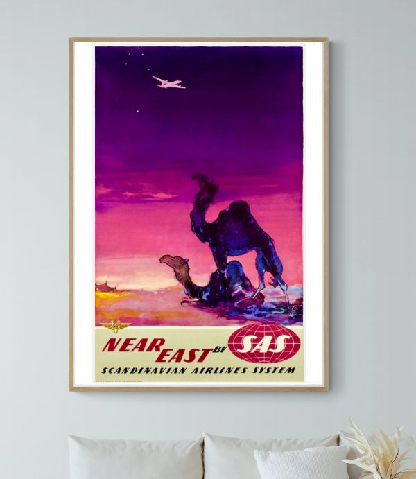 Affiche vintage Scandinavia SAS avec avion et paysage coloré.