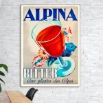 Affiche vintage Campari avec un verre rouge et des fleurs colorées, évoquant l'élégance et le style.