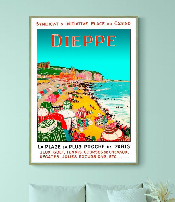Affiche vintage Dieppe, plage célèbre en Normandie, avec parasols colorés et activités balnéaires.