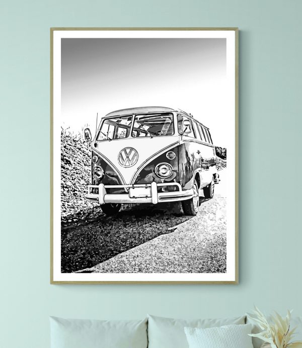 Voiture vintage Volkswagen T1 de 1966, emblématique et nostalgique, exposée dans une affiche rétro.