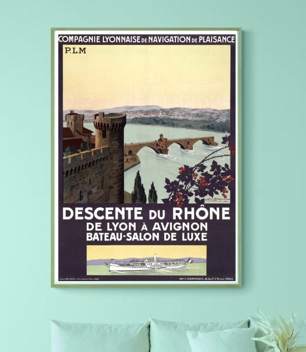 Affiche vintage représentant la descente du Rhône entre Lyon et Avignon, avec un bateau et un pont h.