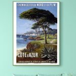 Affiche vintage Côte d'Azur avec paysage méditerranéen, arbres et mer, évoquant le charme de la Côte.