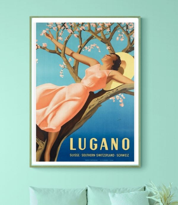 Affiche vintage de San Sebastian avec femme allongée sur un arbre en fleurs.