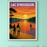 Affiche vintage du Lac d'Hossegor avec coucher de soleil et activités nautiques.