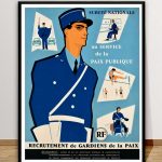 Affiche vintage de la Sûreté Nationale représentant un Gardien de la Paix en uniforme avec des scènes illustrant les missions de la police française.