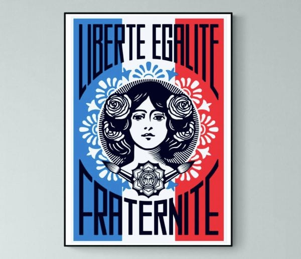 Affiche Shepard Fairey Obey « Liberté, Égalité, Fraternité » en rouge, noir et beige, reproduction d'une œuvre iconique de street art contemporain.